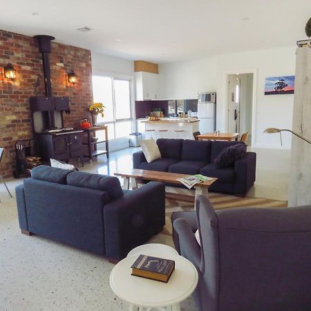 Rooks Edge Bed & Breakfast Gisborne Eksteriør bilde